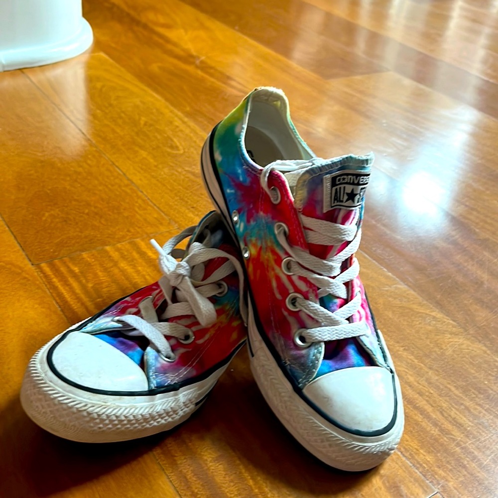 Tie dye - converse Chuck Taylor’s - Mens size 4 womens  size 5 .